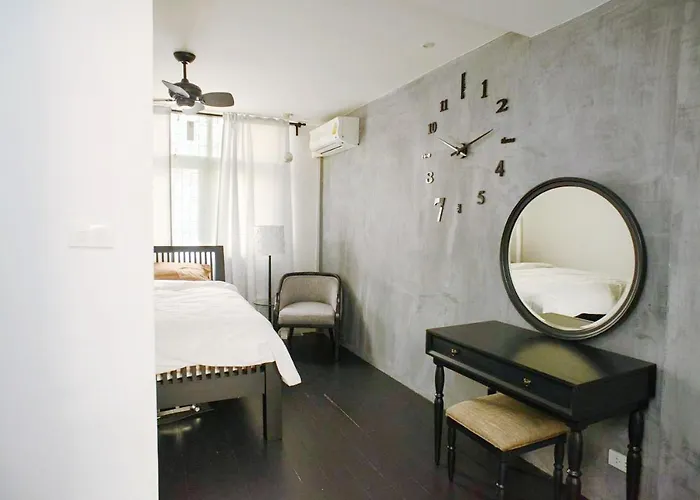 Guest house Inner Old Town 196 Chic - Self Check In